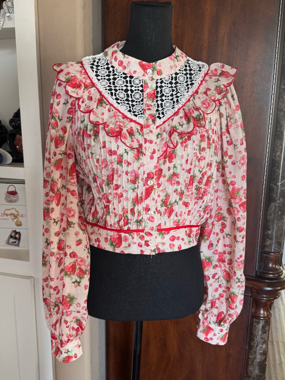 Beulah Strawberry Print Cropped Blouse
